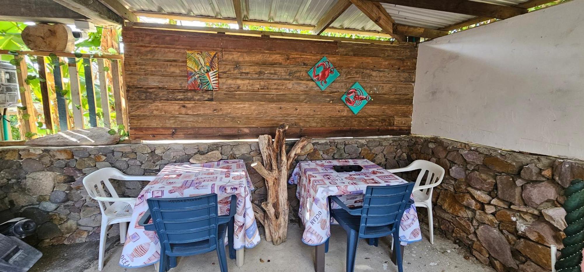 Posada Cedar Valley Franshua Ngoại thất bức ảnh