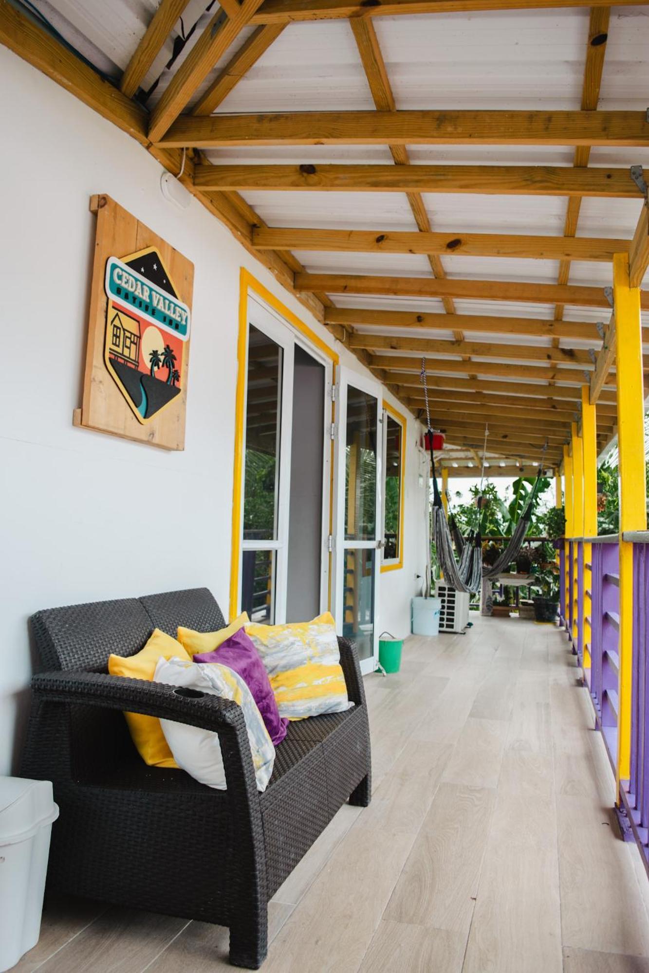Posada Cedar Valley Franshua Ngoại thất bức ảnh